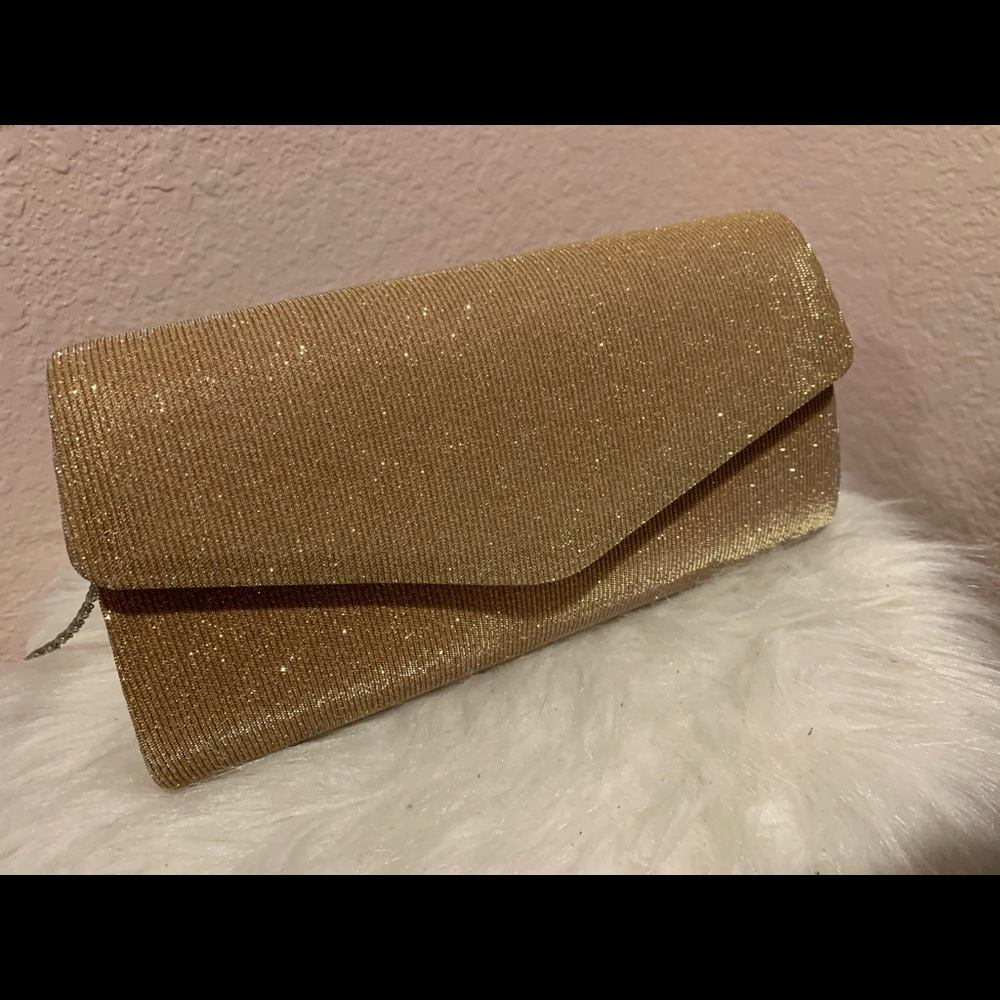 Golden dream handbag for all kinds of events.